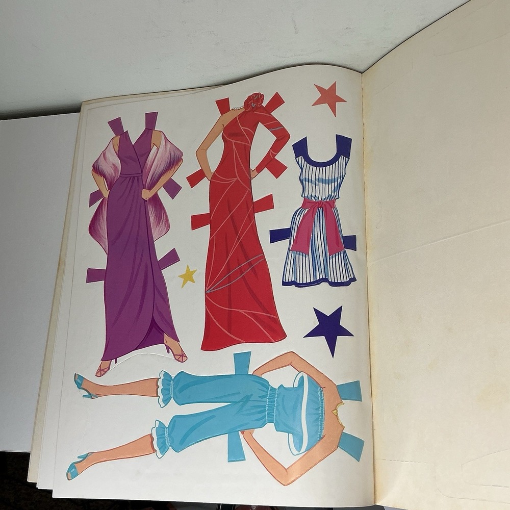 Vintage Barbie Fantasy Paper Doll Uncut 1983 Mattel Golden Book - Picture 6 of 7